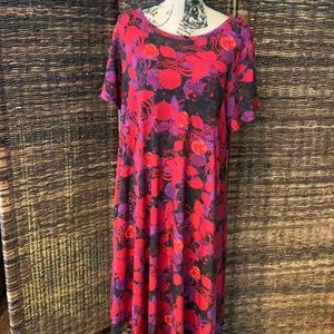 XL Lularoe Carly multi color